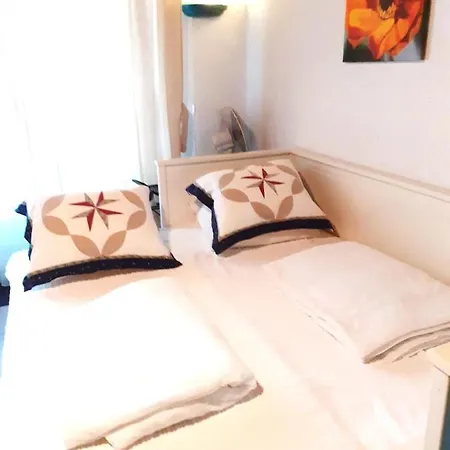 Le Val Des Pins Apartment *